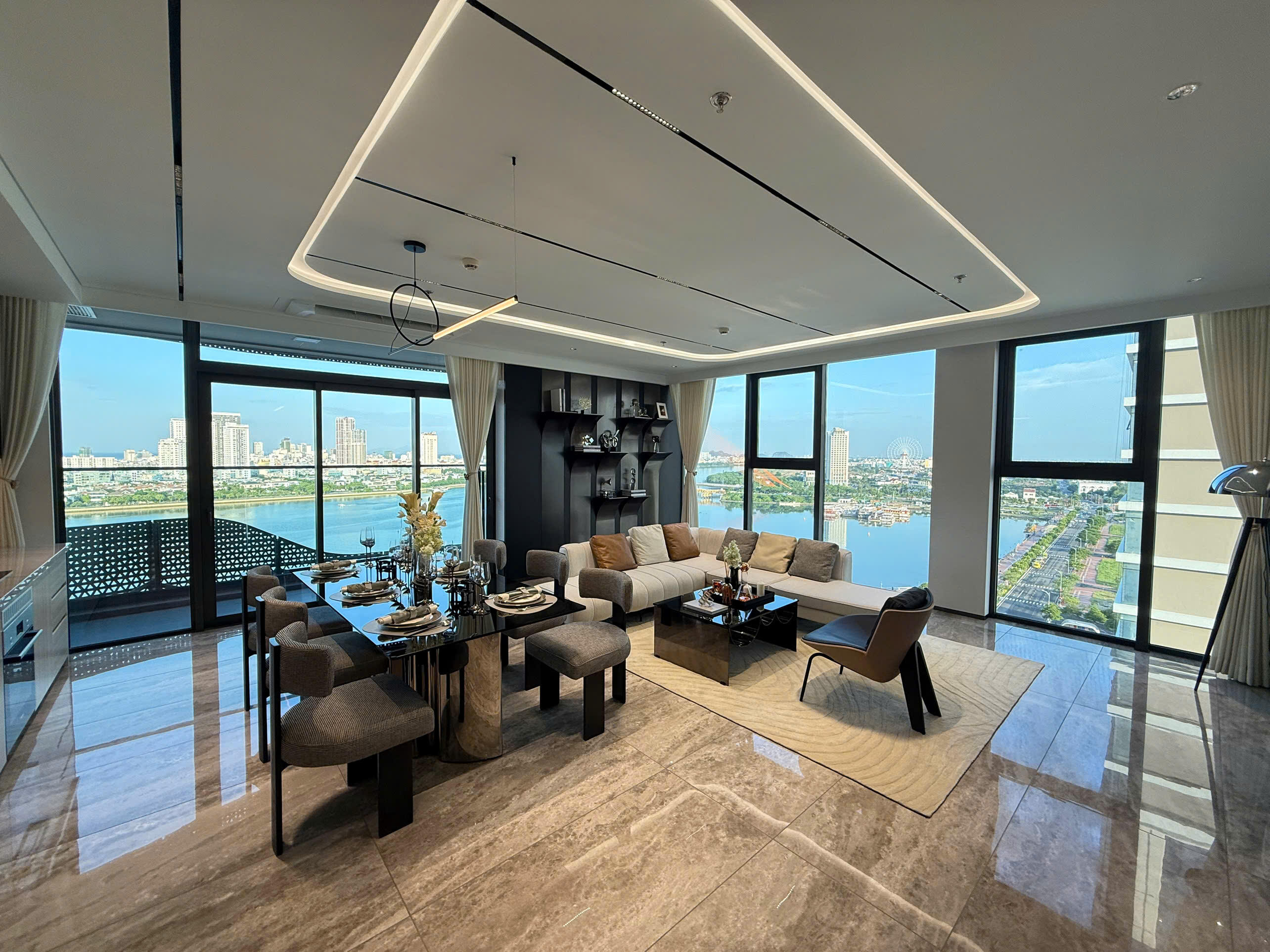 Luxury 3-bedroom apartment for rent at Filmore