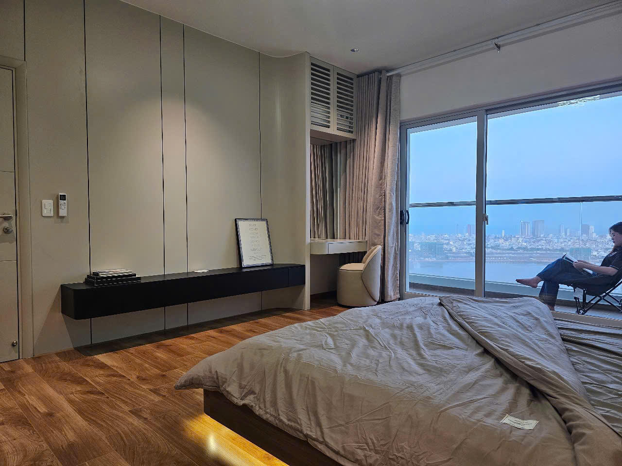 Luxury 3-Bedroom Apartment for Rent at Blooming Tower - Where Nature Meets Elegance