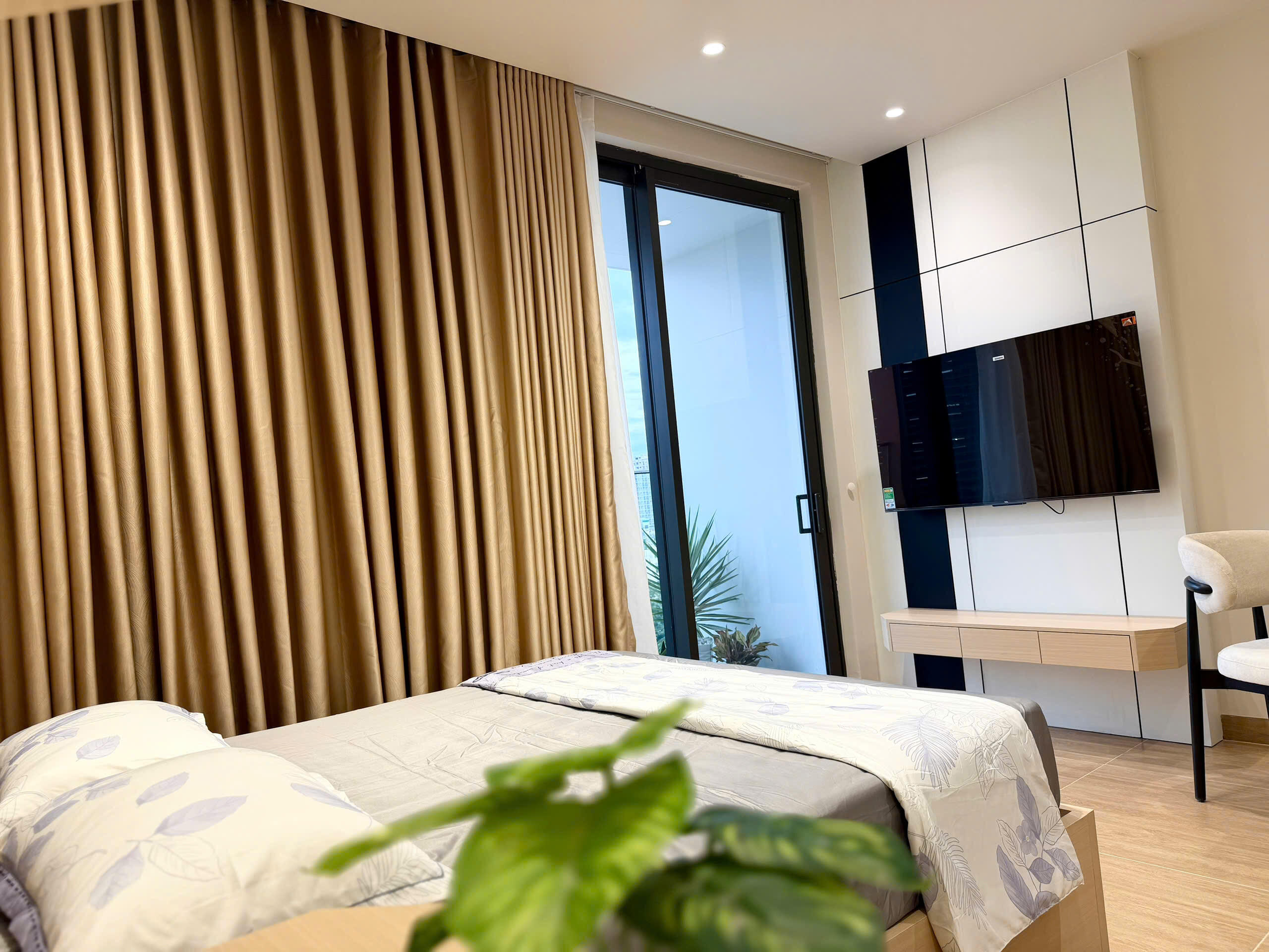 Studio Apartment with City View for Rent at The Ponte Residence