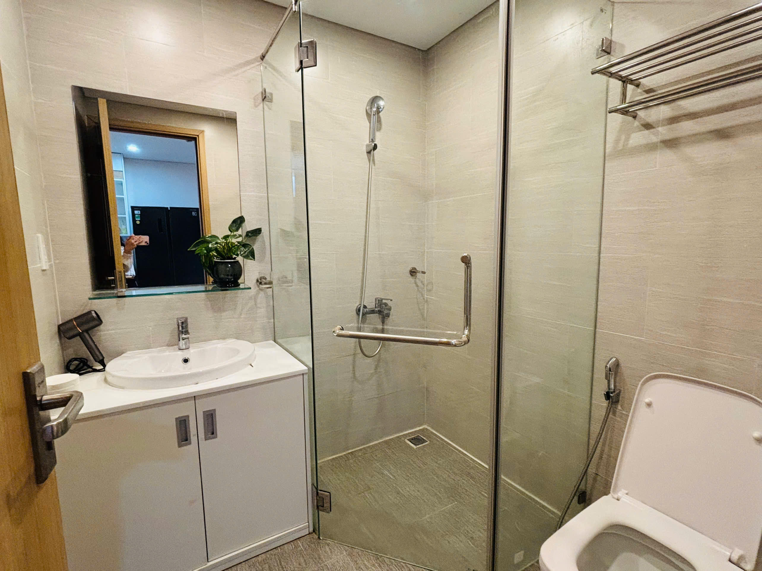 Căn hộ 2 phòng ngủ cao cấp view núi Sơn Trà và sông Hàn tại Fhome Block B
