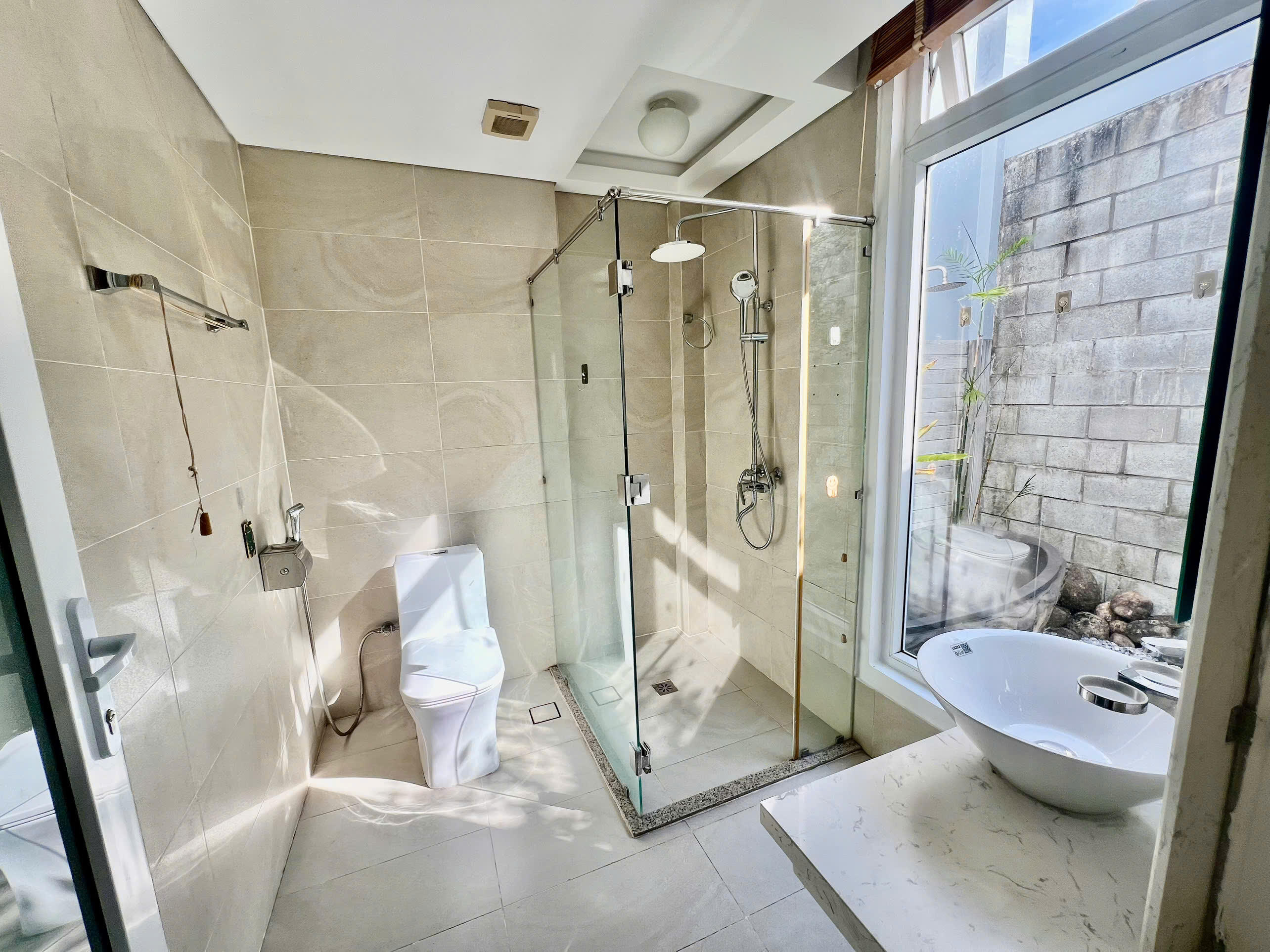 Villa hồ bơi cao cấp cho thuê tại khu vực Sơn Thủy | Khu du lịch, gần Crown International Club