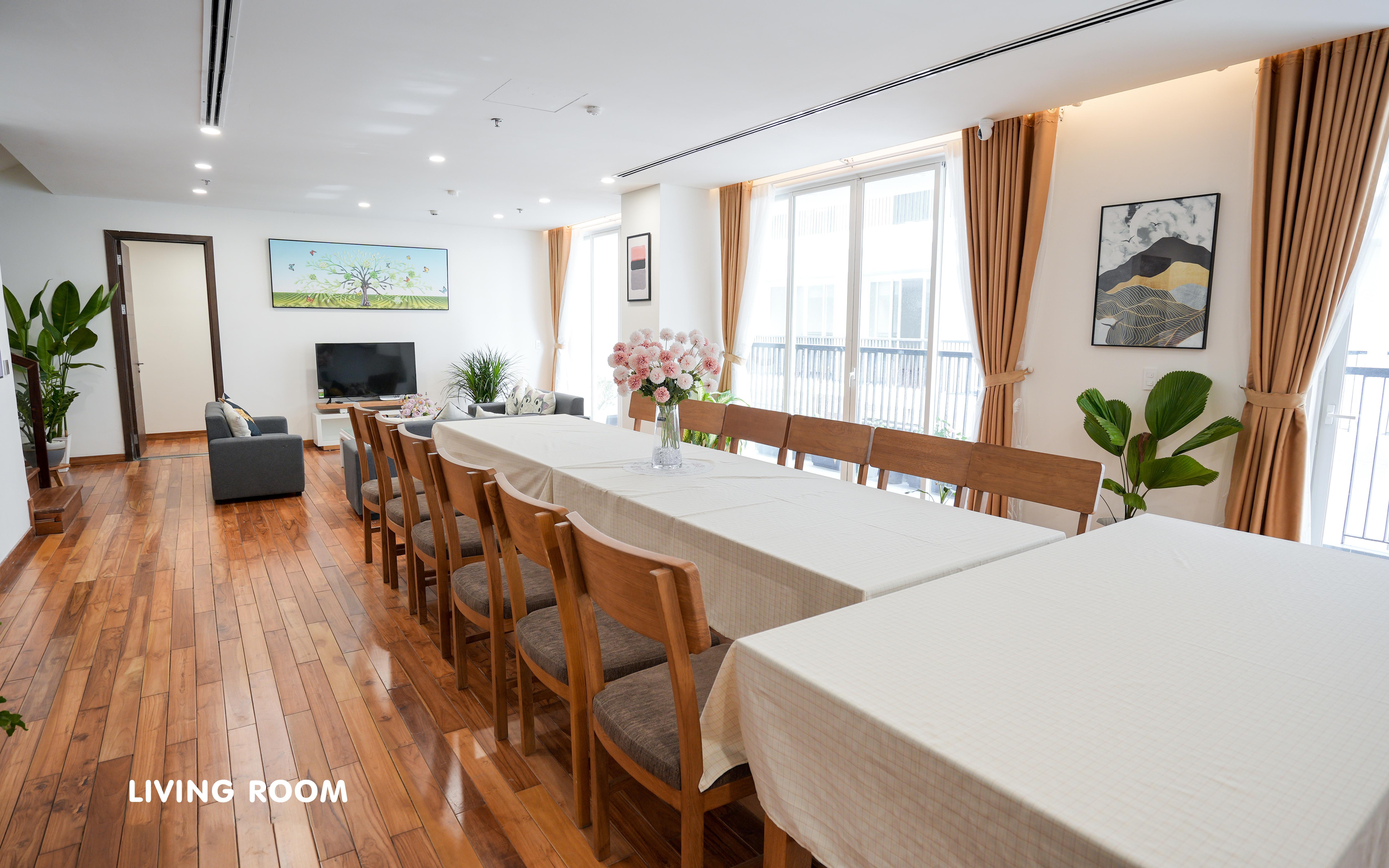 Căn hộ 4 phòng ngủ tầng cao cho thuê tại Fhome Zen Diamond Suites, Đà Nẵng | View biển