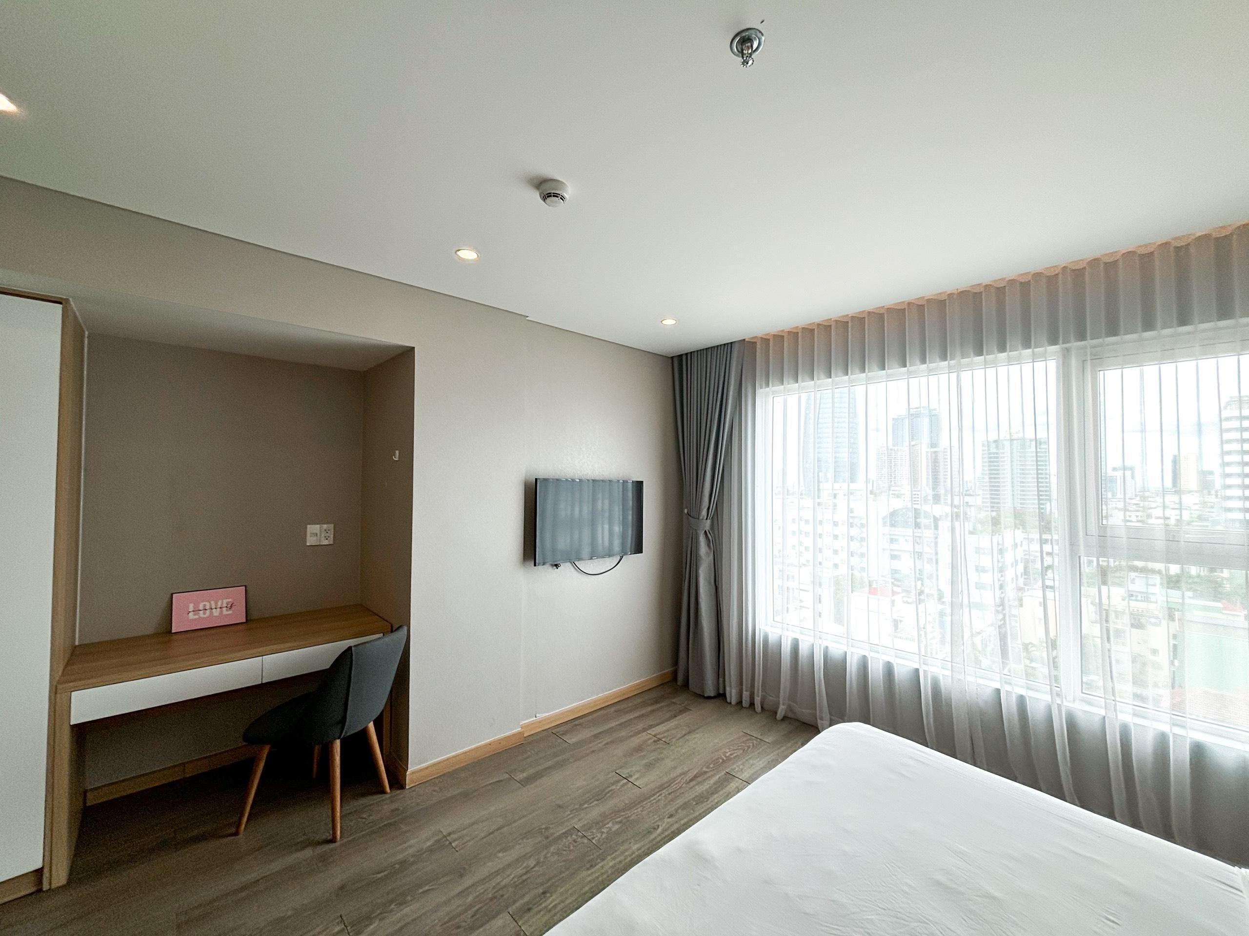Căn hộ 2 phòng ngủ cao cấp view sông Hàn tại Fhome - Zen Diamond Suites