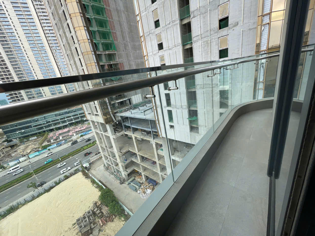 Căn hộ 2 phòng ngủ cao cấp gần biển | Times Square Da Nang - FUTA Residence | View thành phố