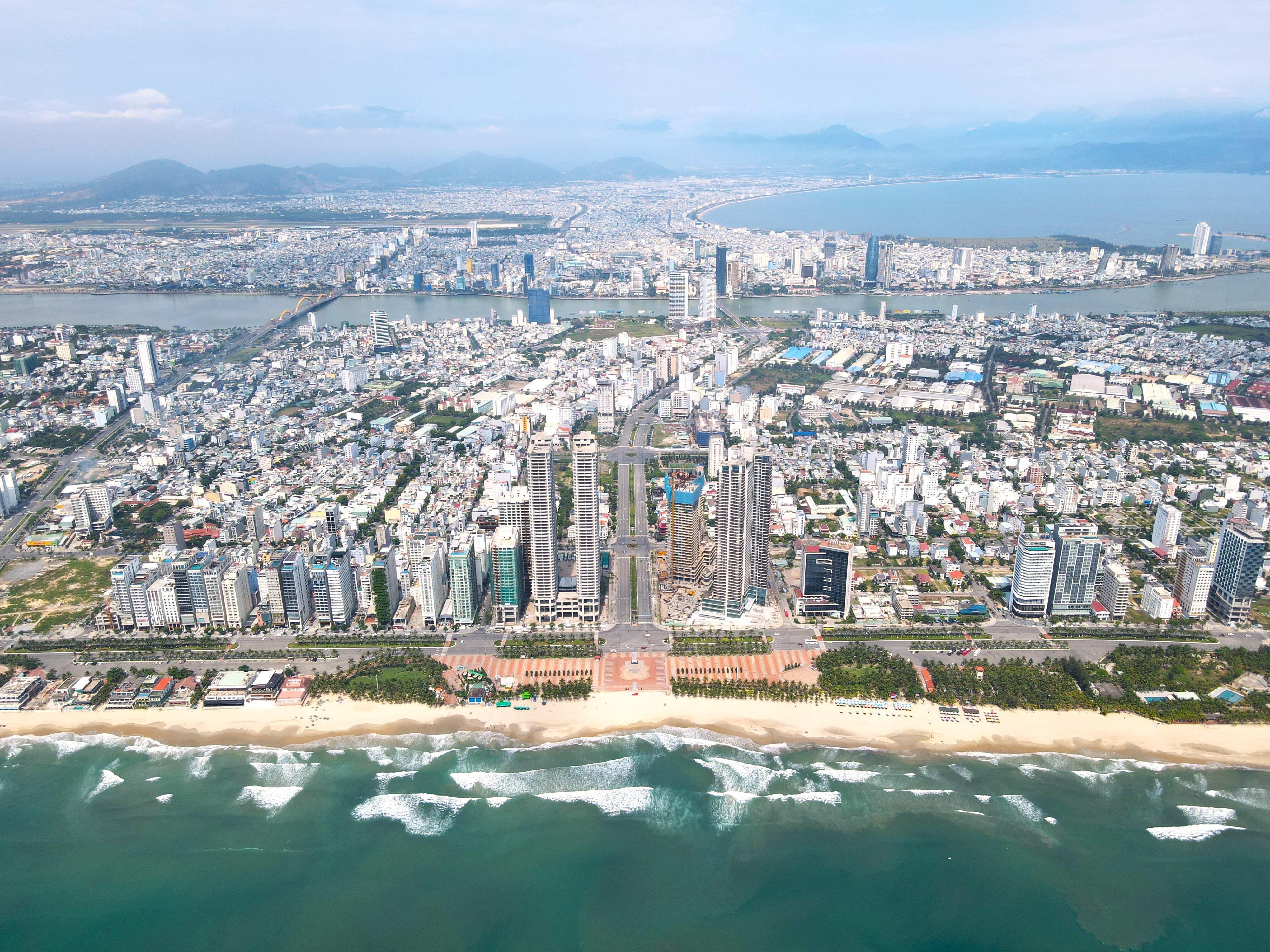 Cần bán căn hộ ALaCarte 2 phòng ngủ view biển Đà Nẵng.