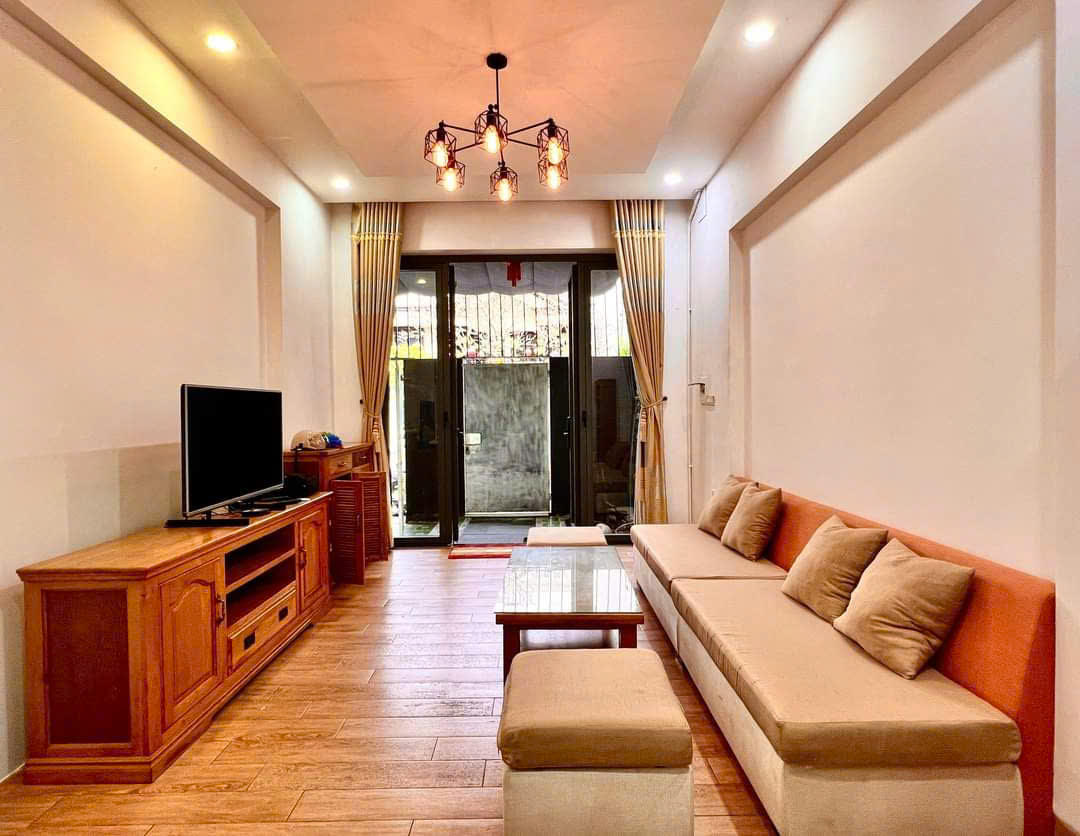 Homestay nguyên căn 4 phòng ngủ gần biển Mỹ Khê 