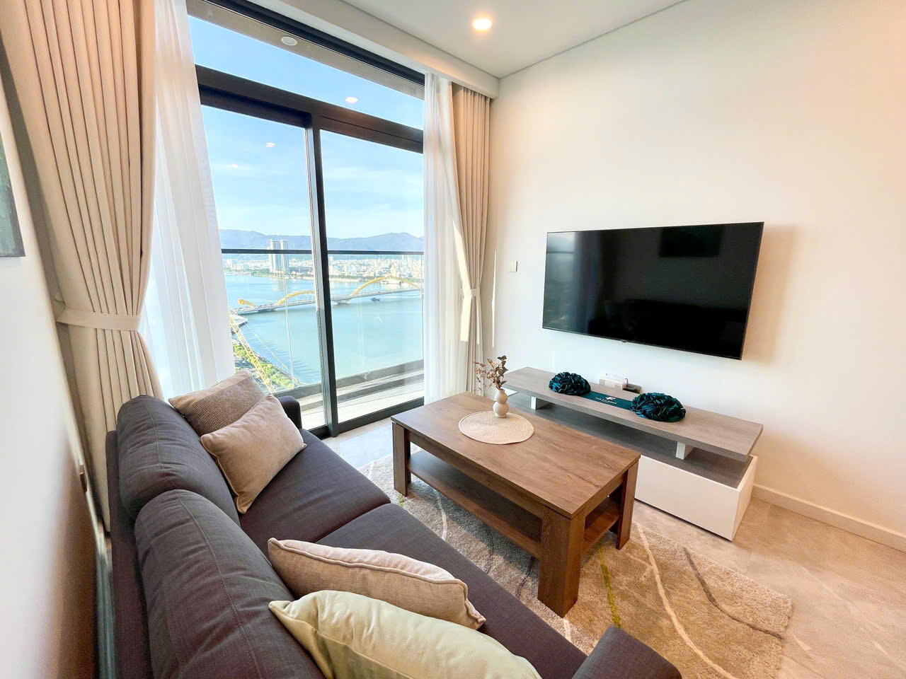 Cho thuê căn hộ 1 phòng ngủ tại Filmore 