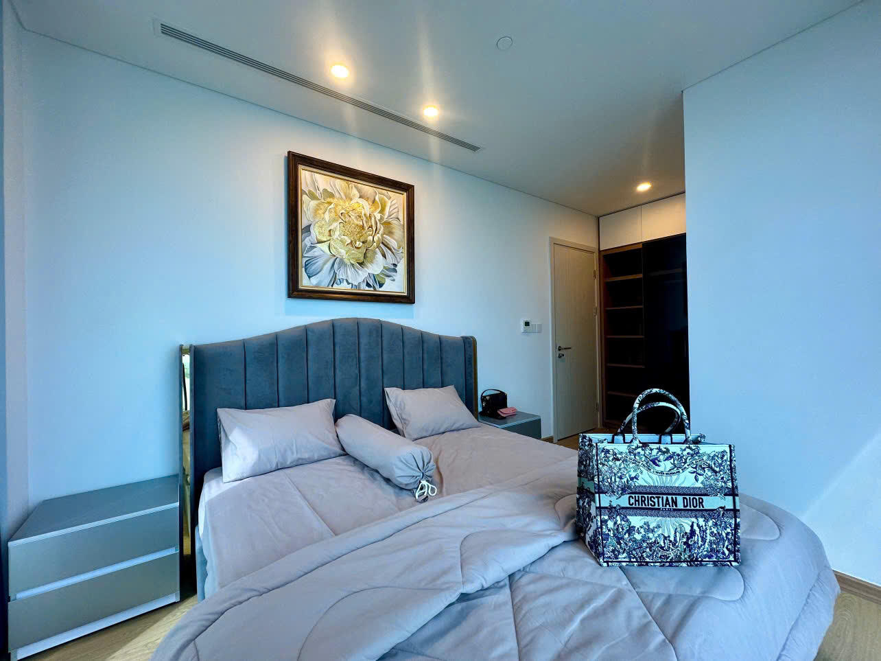 Cho thuê căn hộ cao cấp tại Sam Tower, 2 phòng ngủ