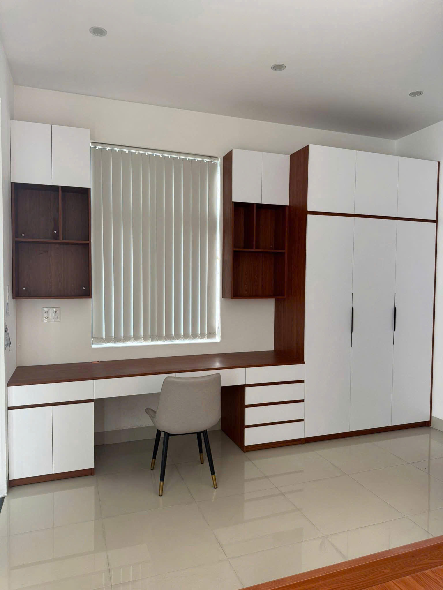 Cho thuê nhà mới xây, thiết kế sang trọng - 4 phòng ngủ