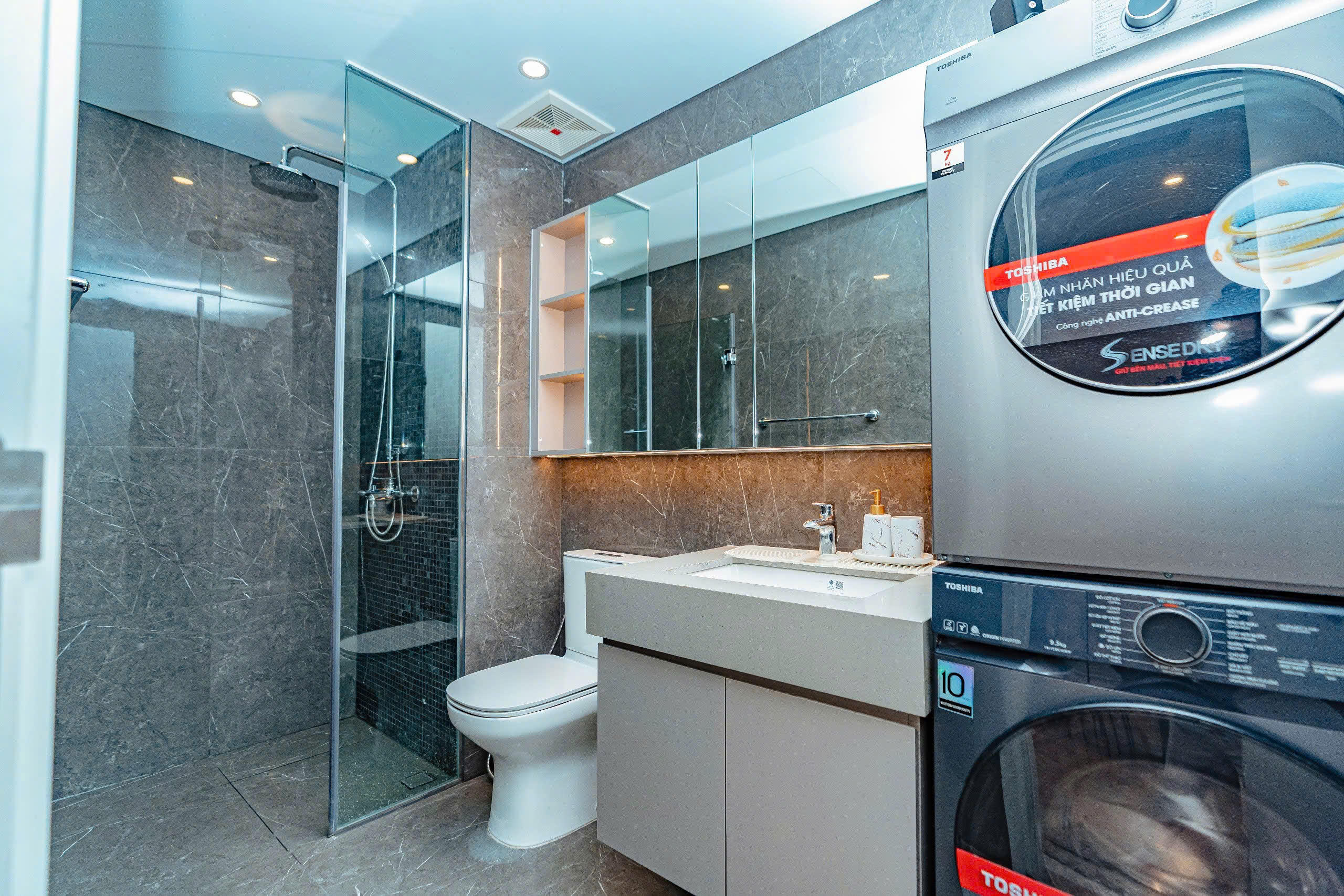 <Hồ bơi & Phòng tập thể dục>Filmore - Căn hộ 1 phòng ngủ tầng 12 với tầm nhìn ra sông và thành phố