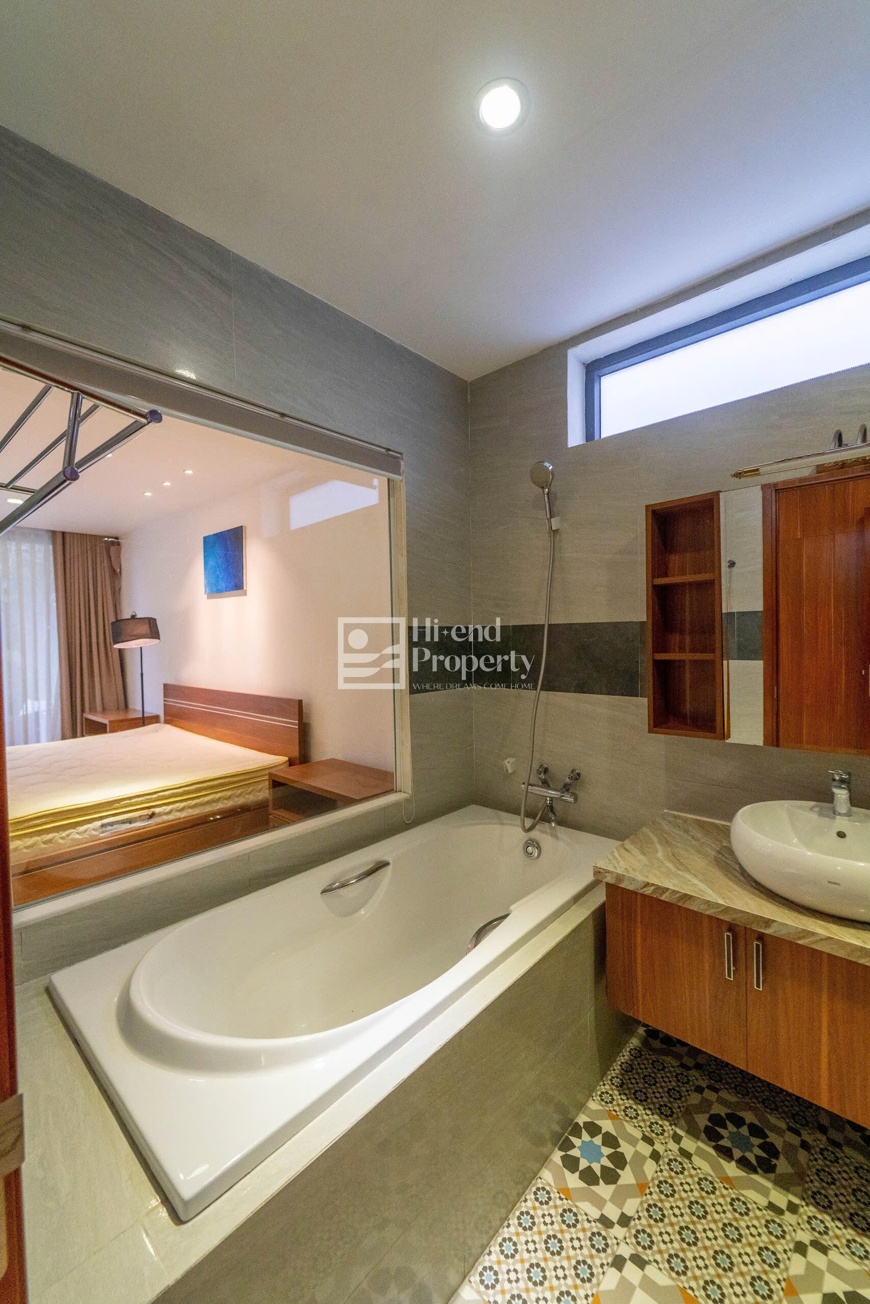 The Point Villa - biệt thự hai tầng với hồ bơi riêng và khu vườn tuyệt đẹp.