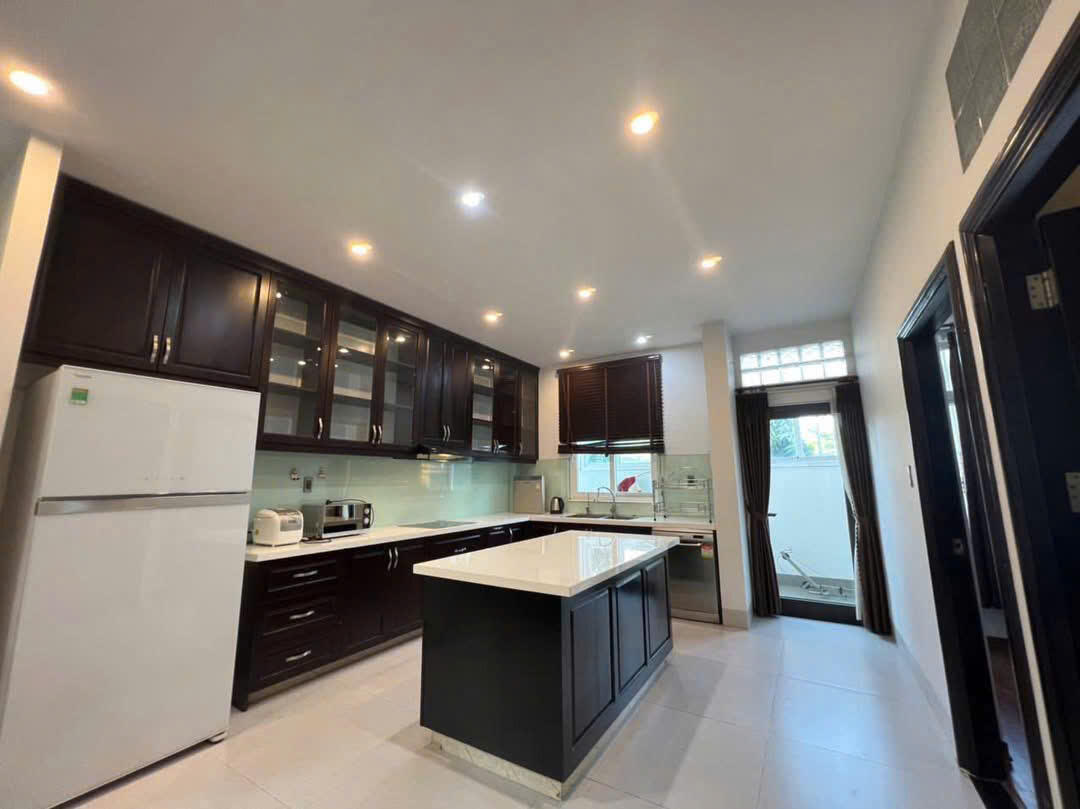 Phúc Lộc Viên cho thuê tiện nghi 4 phòng ngủ