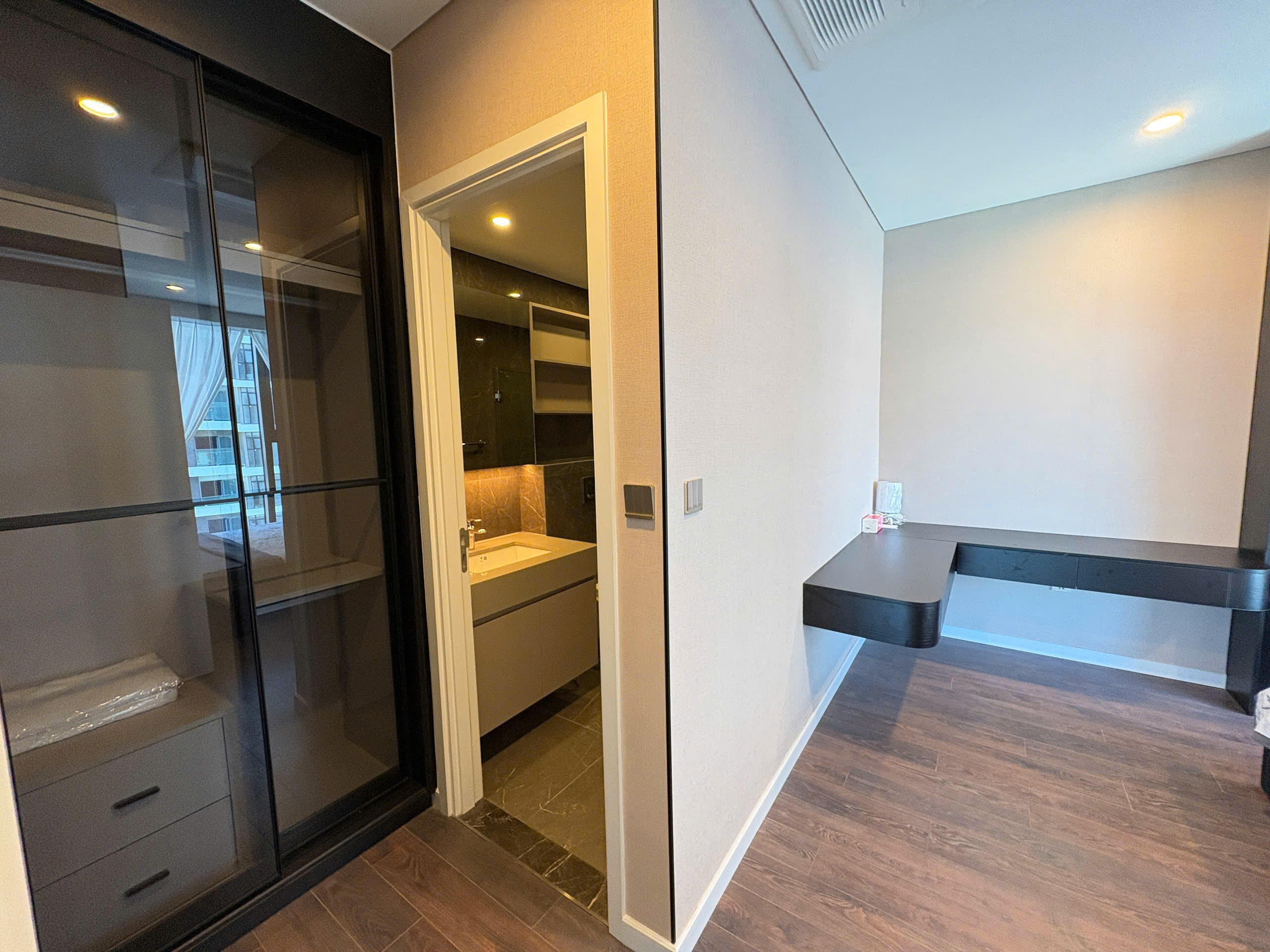 Filmore tầng 19 căn hộ 2 phòng ngủ view thành phố