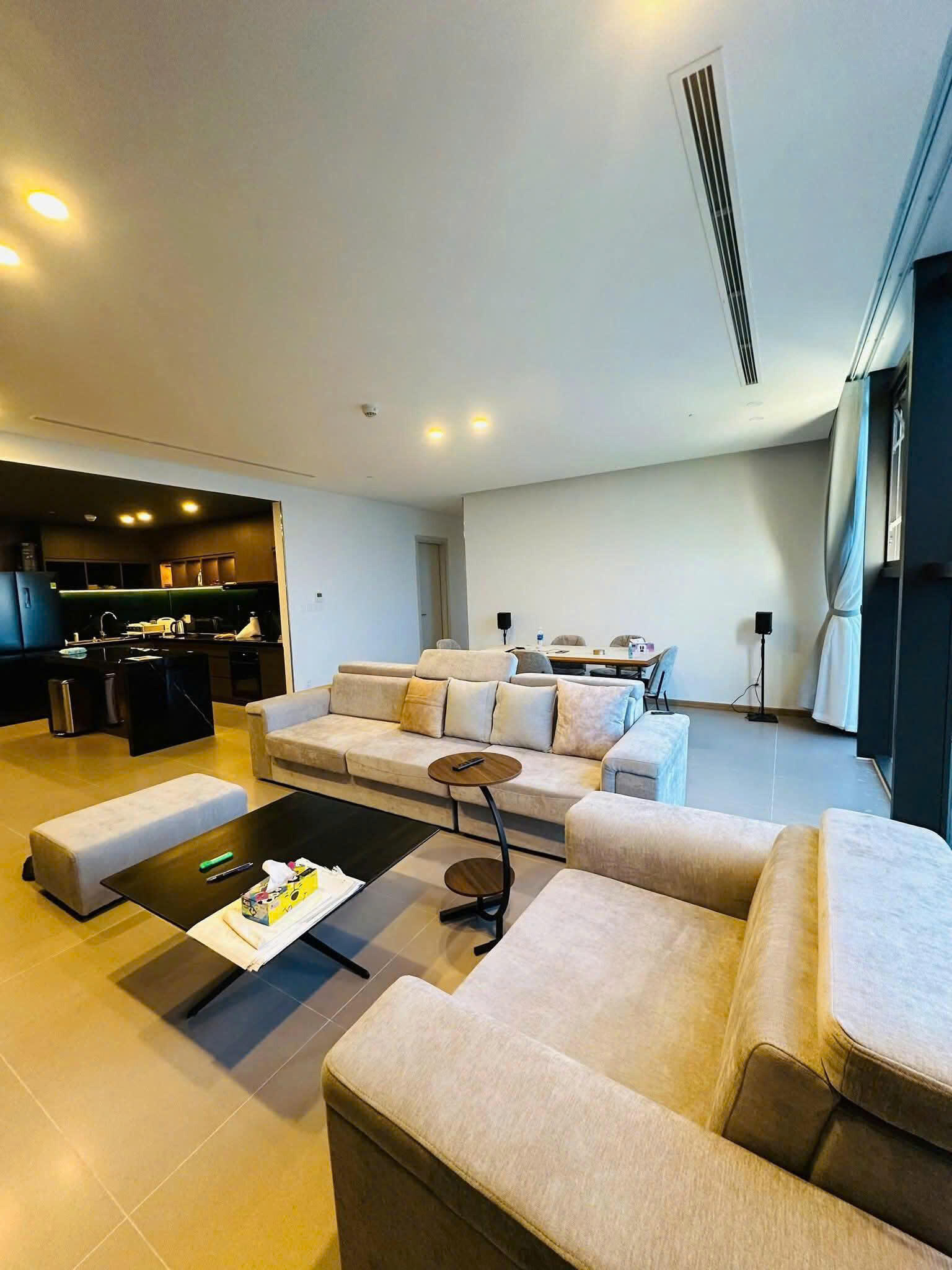 Căn hộ cao cấp 3 phòng ngủ cho thuê tại Sam Tower